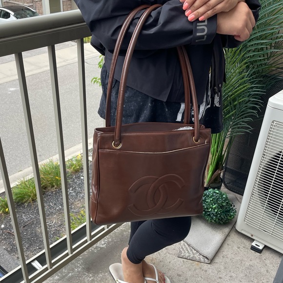 Vintage Chanel Shoulder Bag - Picture 10 of 13